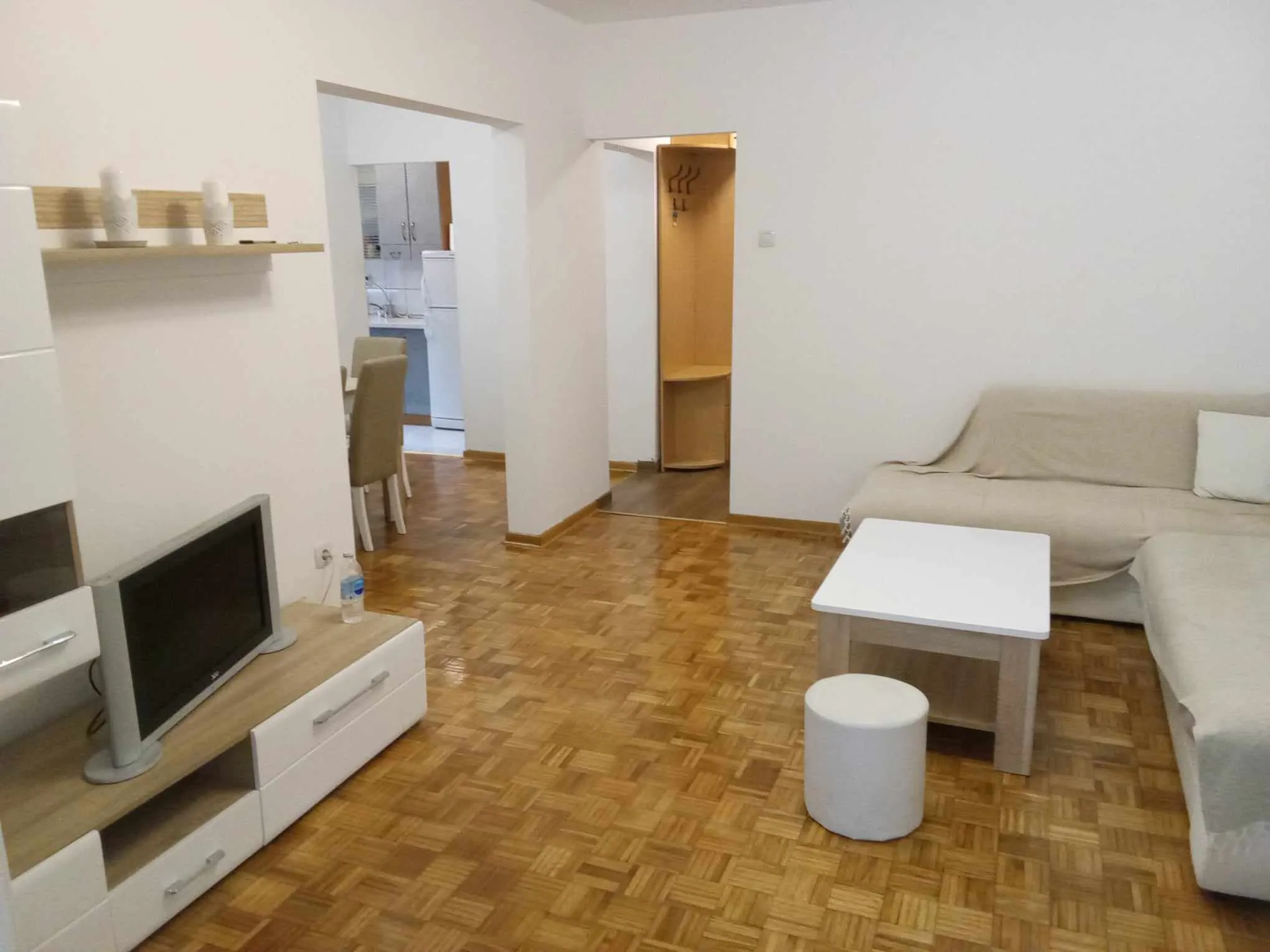 Apartamento À venda - 11077 Belgrade Bezanija RS Image 1